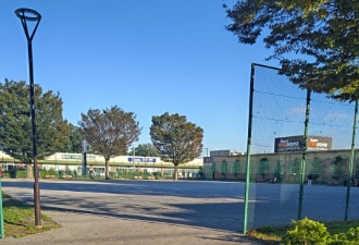 魅力の中心にボール使用OKな公園もあるので体動かしたい時に便利です。